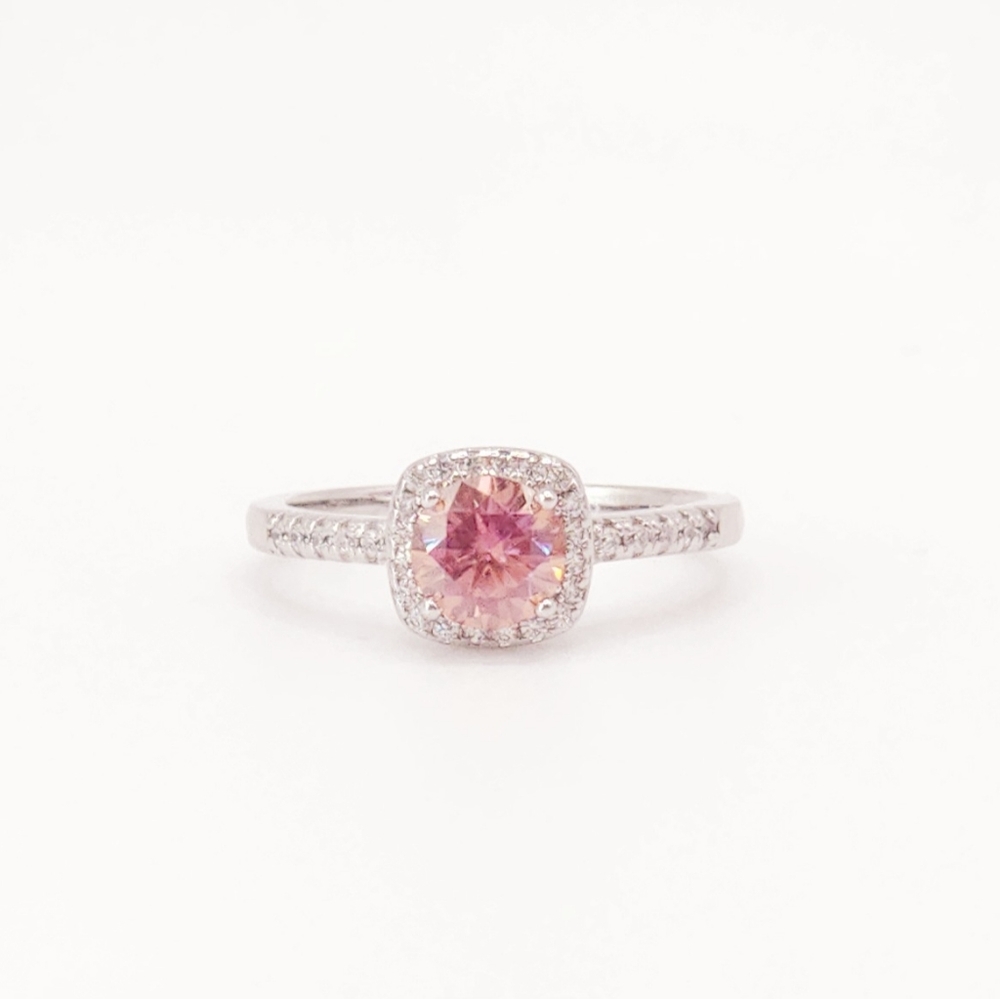 1 carat pink moissanite ring